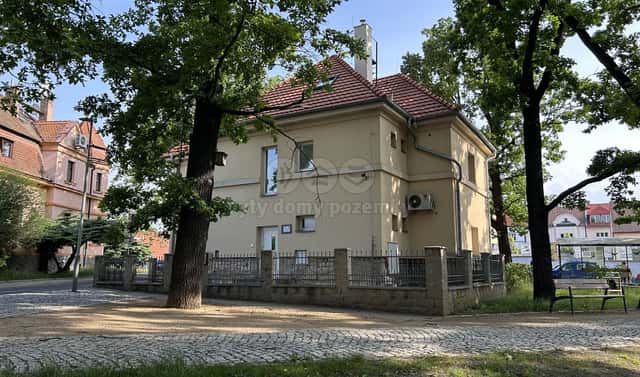 Pronájem obchodních prostor 31 m², Osvoboditelů, Louny