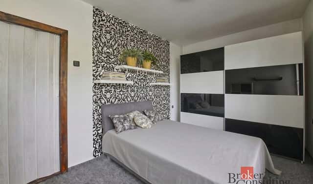 Prodej bytu 3+1 74 m², Husova, Jílové u Prahy, okres Praha-západ