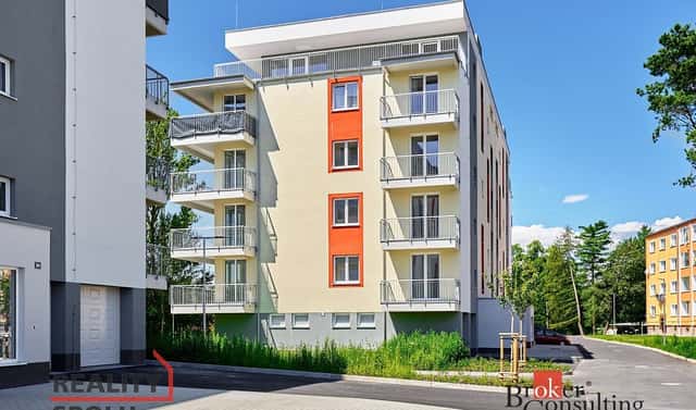 Prodej bytu 1+kk 39 m², Svobodova, Nová Role, okres Karlovy Vary