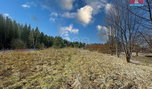 Prodej stavebního pozemku 8 500 m², Pila, okres Karlovy Vary