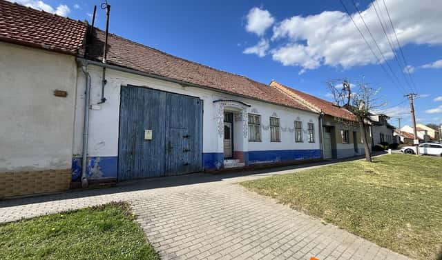 Prodej domu 200 m² s pozemkem 1 353 m², Hlavní, Svatobořice-Mistřín – Svatobořice, okres Hodonín