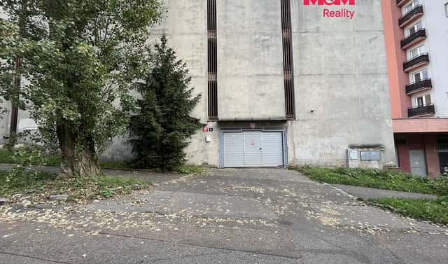 Pronájem garážového stání, 15 m2, Praha, ul. Pod Klaudiánkou, Pod Klaudiánkou, Praha 4 – Podolí
