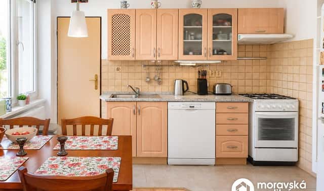 Pronájem bytu 3+1 30 m², Dobrovského, Rosice, okres Brno-venkov