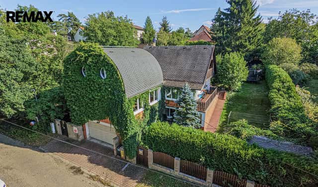 Prodej domu 256 m² s pozemkem 894 m², Skochovická, Zvole, okres Praha-západ