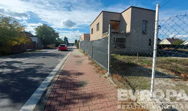 Prodej domu 271 m² s pozemkem 1 301 m², Jesenická, Zlatníky-Hodkovice – Zlatníky, okres Praha-západ