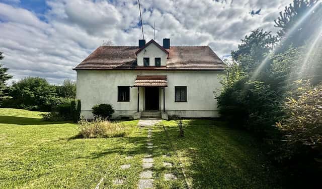 Prodej domu 250 m² s pozemkem 1 993 m², Sadov – Lesov, okres Karlovy Vary