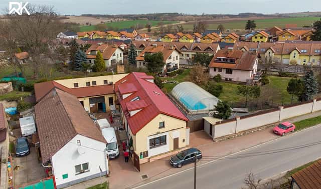 Prodej komerčního objektu (jiného typu) 2 128 m², Šámalova, Horoušany, okres Praha-východ