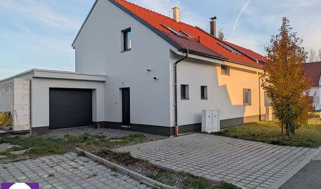 Prodej domu 171 m² s pozemkem 734 m², Hrušky, okres Vyškov