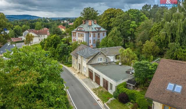 Prodej domu 246 m² s pozemkem 605 m², Jesenný, okres Semily