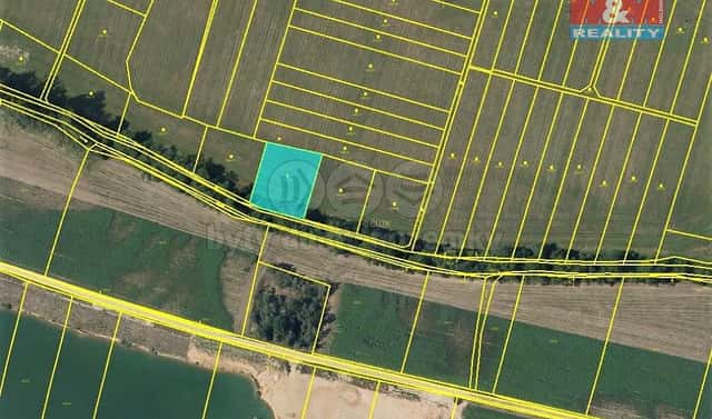 Prodej louky 2 084 m², Kratonohy, okres Hradec Králové
