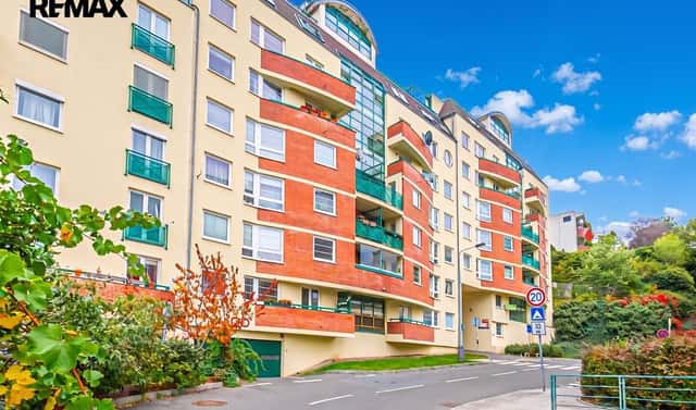 Pronájem komerčního objektu (jiného typu) 134 m², Pod Parukářkou, Praha 3 – Žižkov