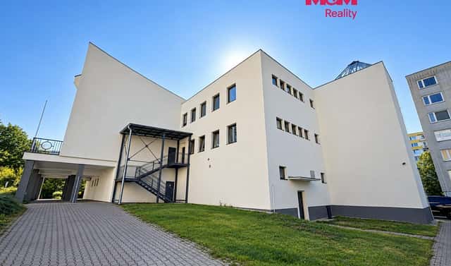 Pronájem skladovacích prostor 12 m², Lonkova, Pardubice – Polabiny