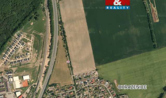 Prodej pole 7 747 m², Pardubice – Ohrazenice