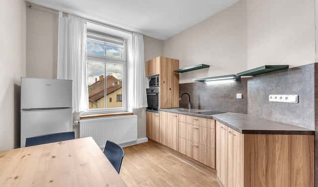 Pronájem bytu 1+kk 37 m², Voletinská, Trutnov – Poříčí