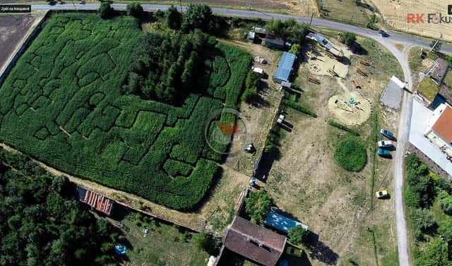 Prodej stavebního pozemku 8 338 m², Bítov, okres Znojmo