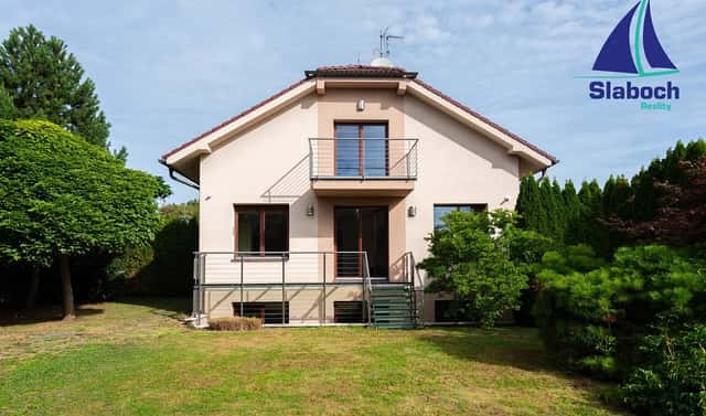 Prodej domu 198 m² s pozemkem 641 m², Na Radosti, Praha 5