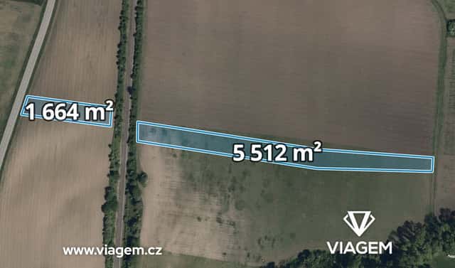 Prodej pole 3 588 m², Javorník, okres Hodonín