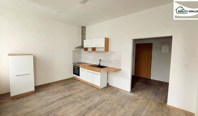 Pronájem bytu 1+1 45 m², Evropská, Cheb