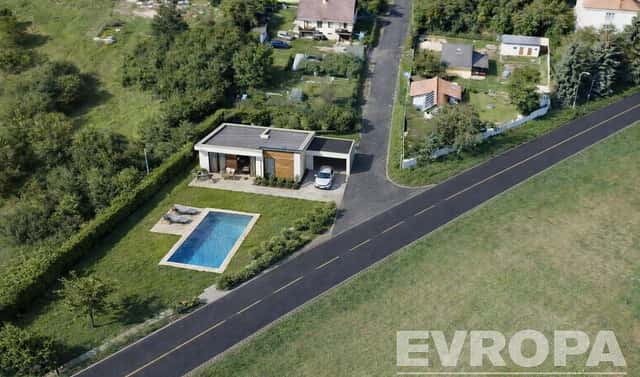 Prodej stavebního pozemku 975 m², Uhlířská Lhota, okres Kolín