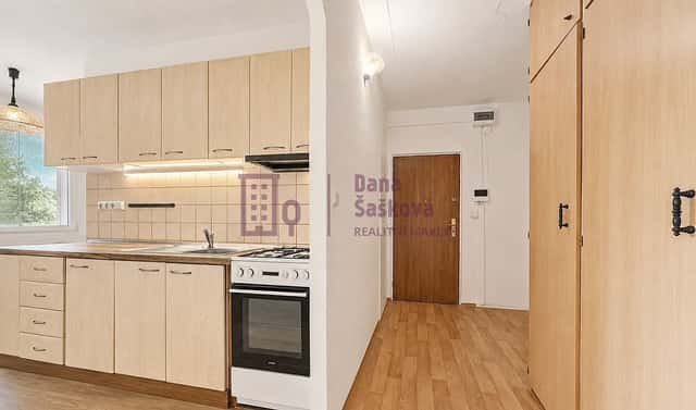 Pronájem bytu 2+1 65 m², sídliště Vajgar, Jindřichův Hradec – Jindřichův Hradec III