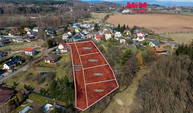 Prodej stavebního pozemku 1 000 m², Sadov – Lesov, okres Karlovy Vary