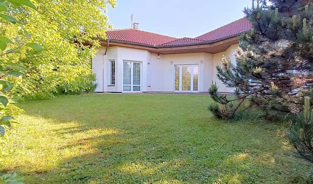 Prodej domu 180 m² s pozemkem 1 020 m², Šestajovice, okres Praha-východ