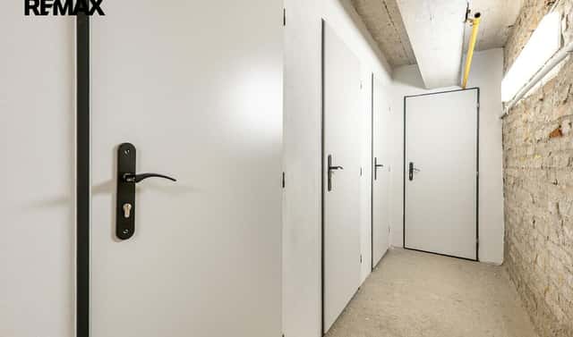 Pronájem skladovacích prostor 2 m², Ortenovo náměstí, Praha 7 – Holešovice