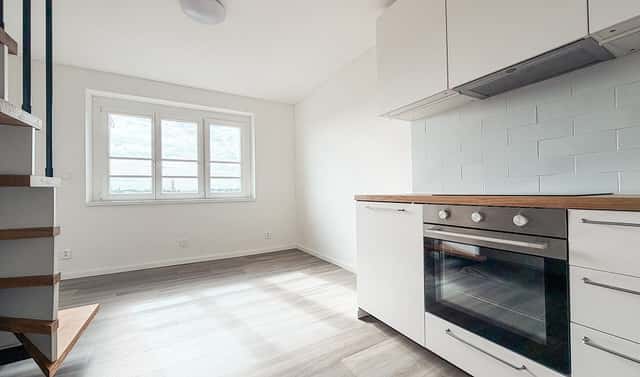 Pronájem bytu 1+1 28 m², U první baterie, Praha 6