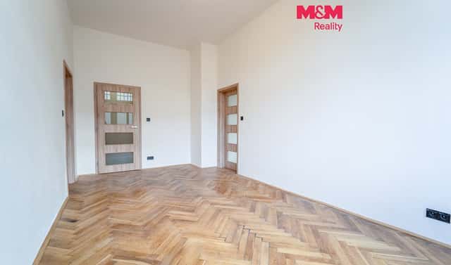 Pronájem bytu 3+1 74 m², Sedláčkova, Plzeň – Vnitřní Město, okres Plzeň-město