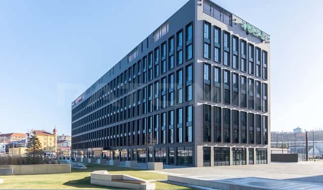Pronájem kanceláře 565 m², Sokolovská, Praha 8 – Karlín