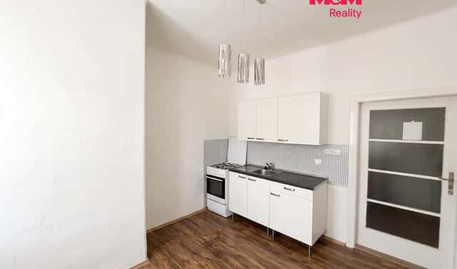 Pronájem bytu 1+1 32 m², Zeyerova, Olomouc – Hodolany