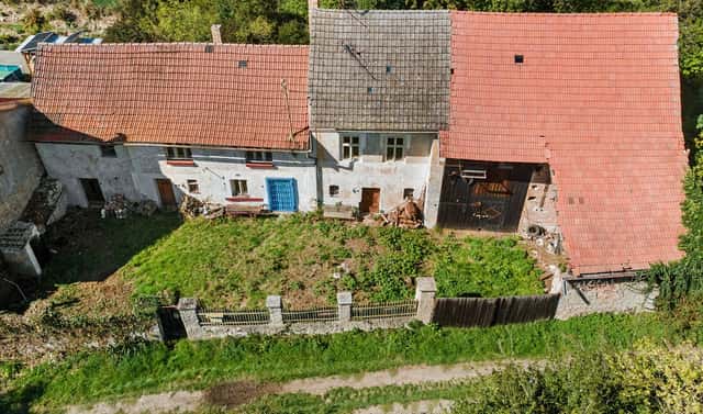 Prodej domu 210 m² s pozemkem 4 866 m², Vinařice – Divice, okres Louny