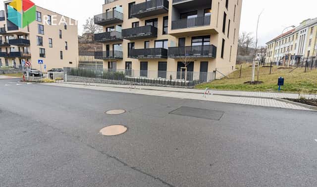 Pronájem venkovního parkovacího stání, Duslova, Beroun., Duslova, Beroun – Beroun-Město