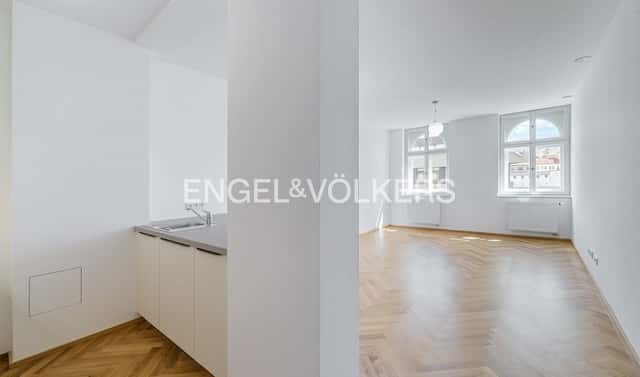 Pronájem bytu 3+kk 85 m², Seifertova, Praha 3 – Žižkov