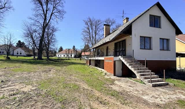 Prodej domu 201 m² s pozemkem 512 m², Horní Kruty – Bohouňovice II, okres Kolín