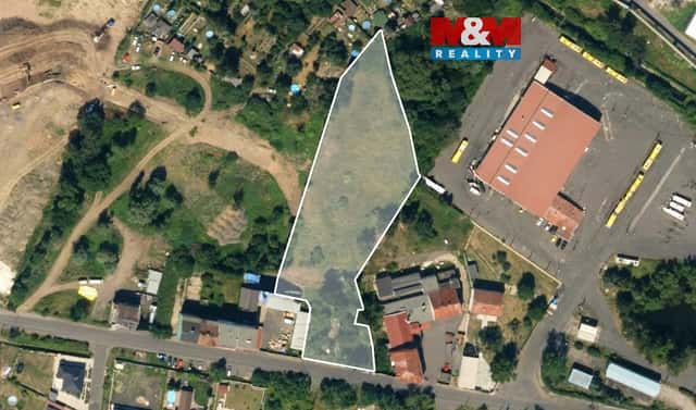 Prodej stavebního pozemku 5 925 m², Teplice – Trnovany