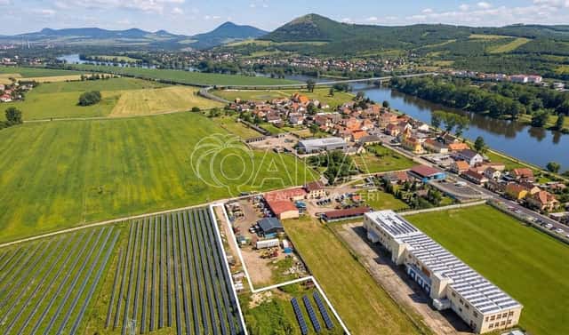 Prodej komerčního pozemku 2 769 m², Mlékojedy, okres Litoměřice