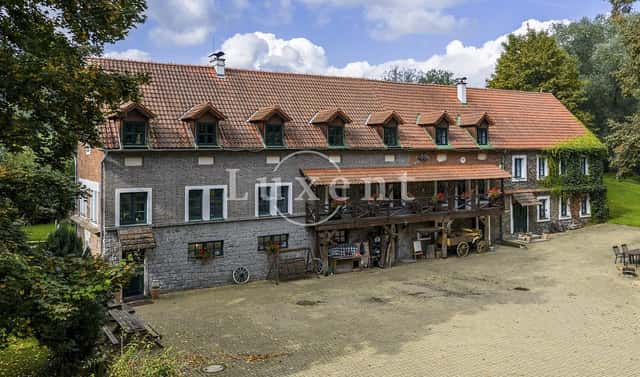 Prodej ubytovacího objektu 1 200 m², Stříbrná Skalice, okres Praha-východ