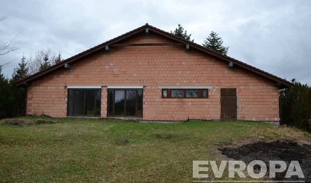 Prodej domu 230 m² s pozemkem 2 280 m², Bělušice, okres Kolín