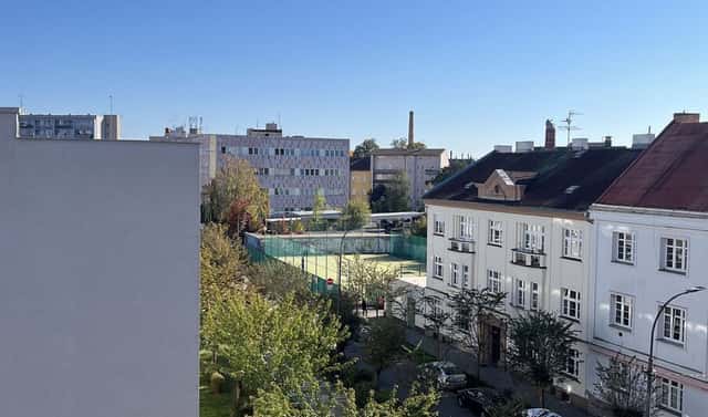 Pronájem bytu 1+kk 36 m², Husova, Benešov