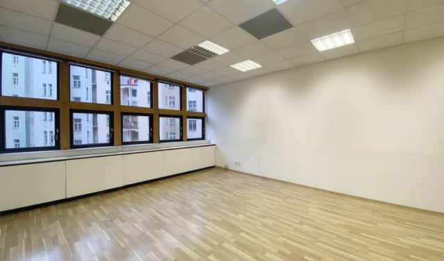 Pronájem kanceláře 114 m², Na Moráni, Praha 2 – Nové Město