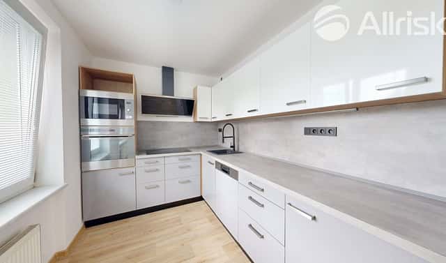 Prodej bytu 3+1 62 m², Olomoucká, Opava – Předměstí