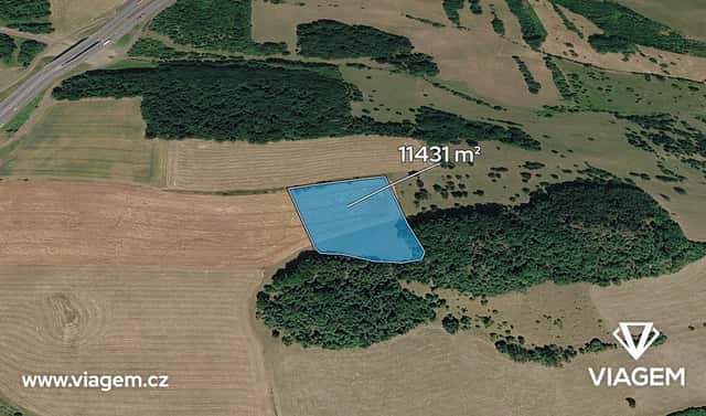 Prodej pole 2 286 m², Prackovice nad Labem, okres Litoměřice