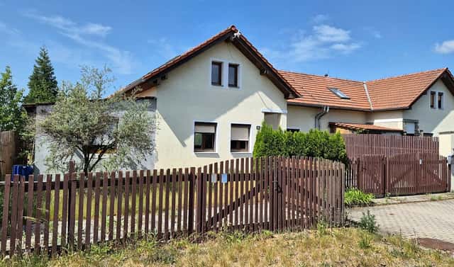 Prodej domu 105 m² s pozemkem 573 m², Kly – Záboří, okres Mělník