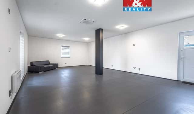 Pronájem obchodních prostor 65 m², Panešova, Mělník