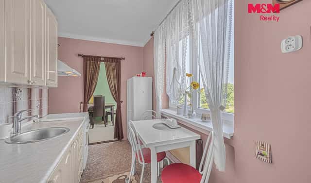 Prodej bytu 3+1 70 m², Dobruška – Křovice, okres Rychnov nad Kněžnou
