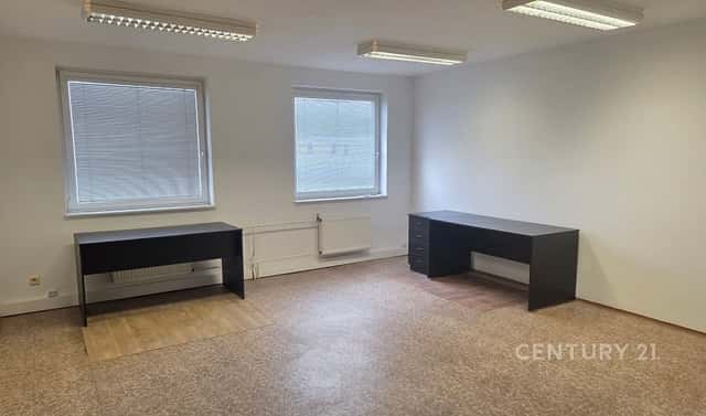 Pronájem kanceláře 86 m², Most