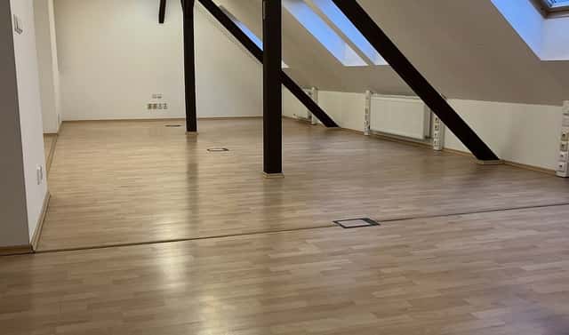 Pronájem kanceláře 136 m², Houškova, Plzeň – Východní Předměstí, okres Plzeň-město