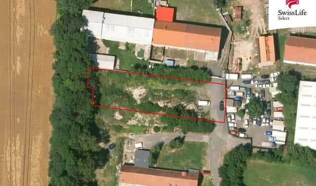 Pronájem komerčního pozemku 1 100 m², Červený Újezd, okres Praha-západ
