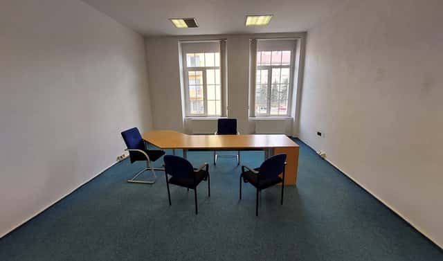 Pronájem kanceláře 25 m², Chomutov